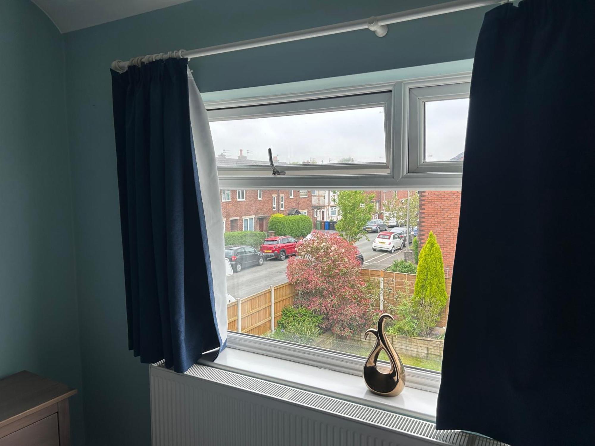 Quiet Double Bedroom With Garden View, Breakfast Hazel Grove Kültér fotó